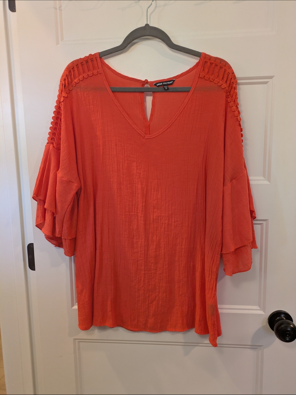 🔴 3/$15 Unique Spectrum Orange V-Neck Ruffle Sleeve Tunic